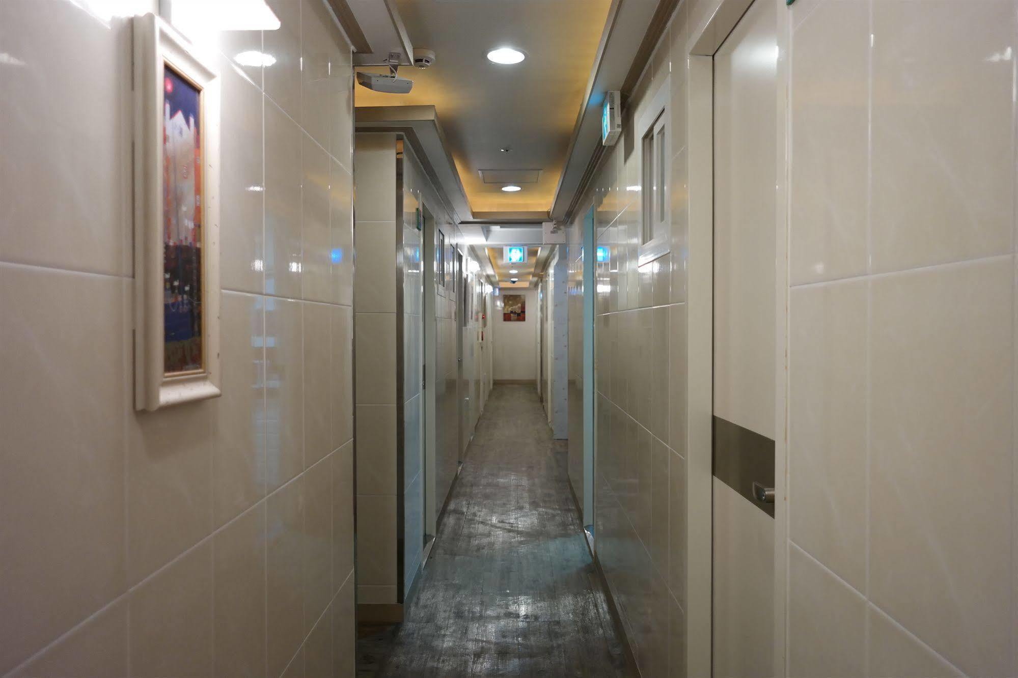 Storyhouse Myeongdong Hotel Szöul Kültér fotó